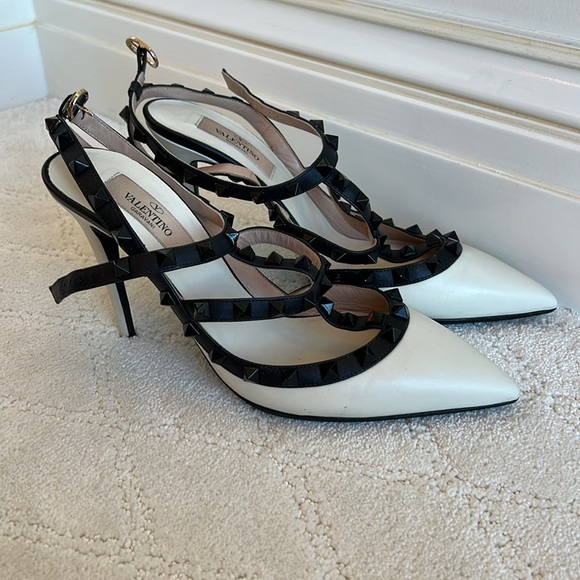 Black studded Valentino heels - Picture 3 of 6